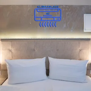 Otel Alpha & Omega, Stuttgart